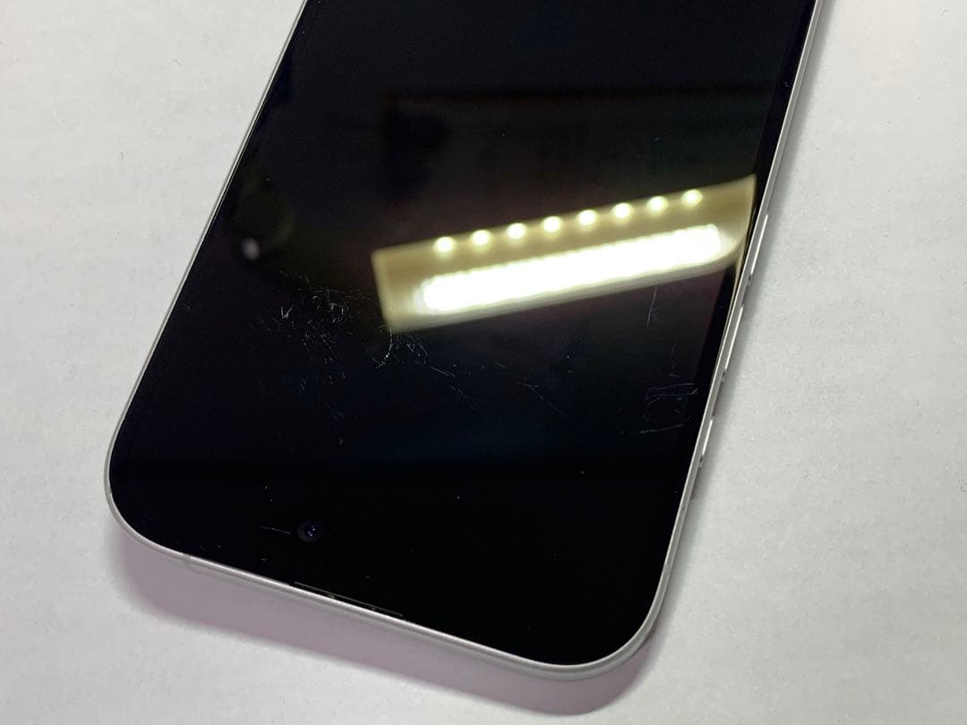 iPhone 16 128 GB ホワイト SIMフリー