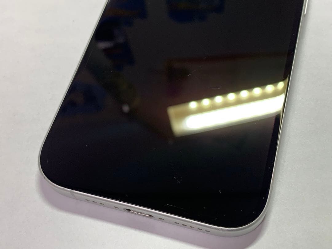 iPhone 16 128 GB ホワイト SIMフリー