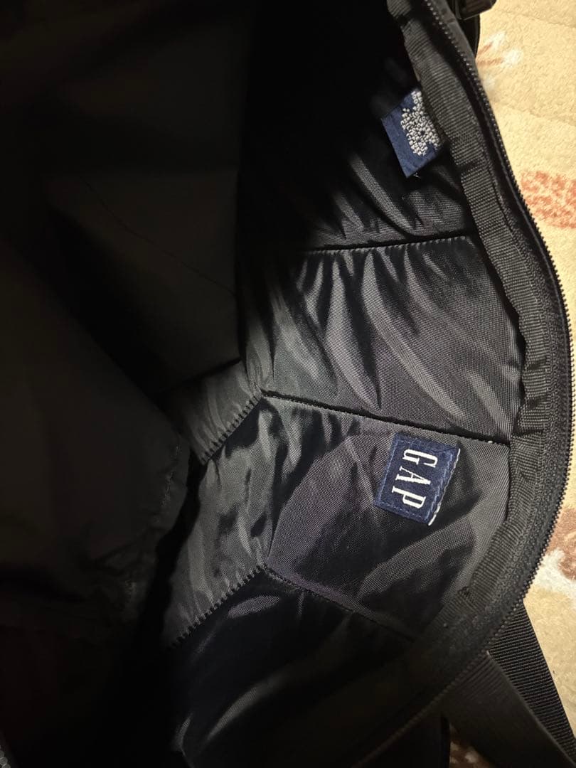 民*を様 old gap ショルダーバッグ