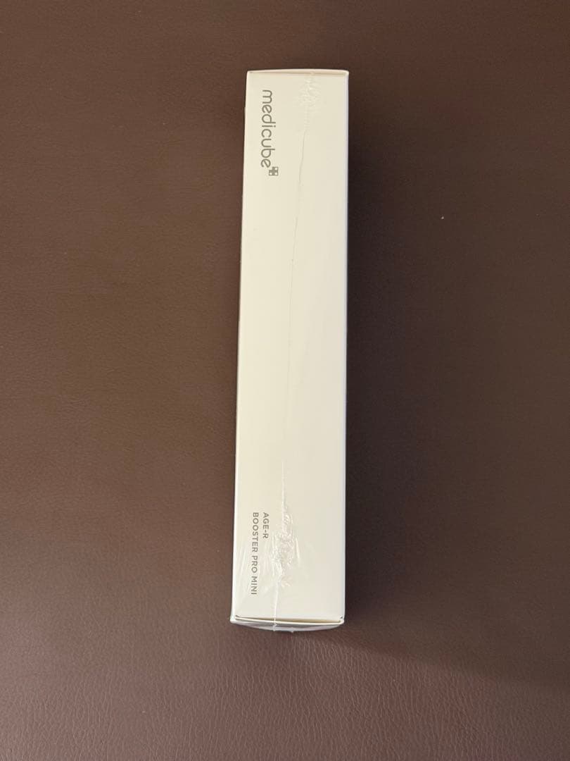 【新品未開封】メディキューブ　AGE-R ブースタープロミニ　 ホワイト　美顔器