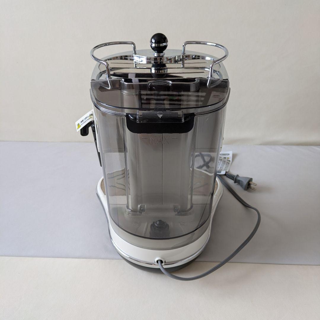 デロンギ delonghi エスプレッソマシン メーカー コーヒー カプチーノ白