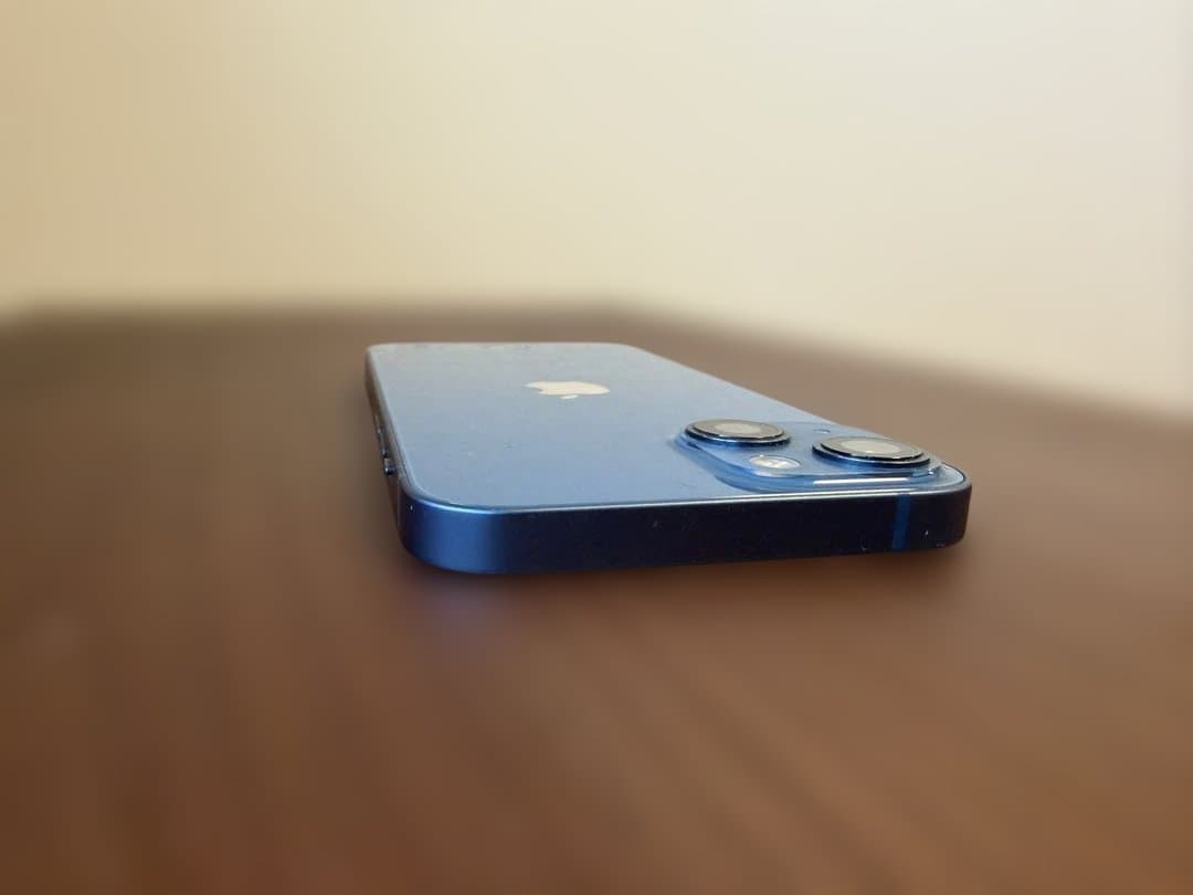 Apple iPhone 13 青　128GB