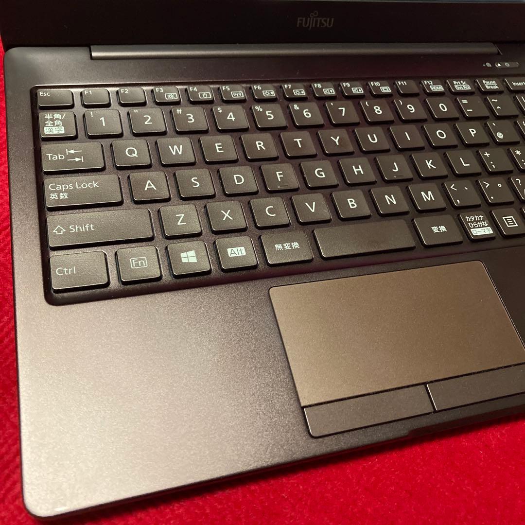 LIFEBOOK 2022年製 i5 1135G7 256GB 8GB