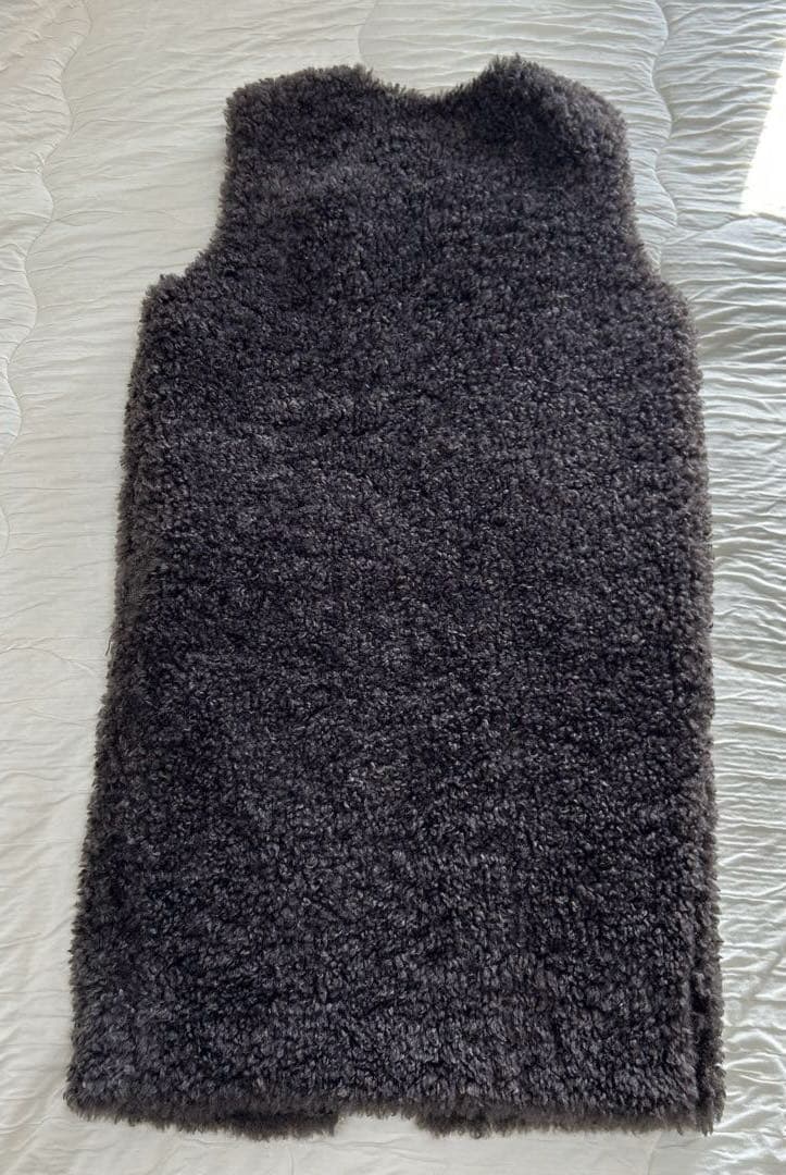 Gypsohila Teddy Vest ダークグレー ロングベスト