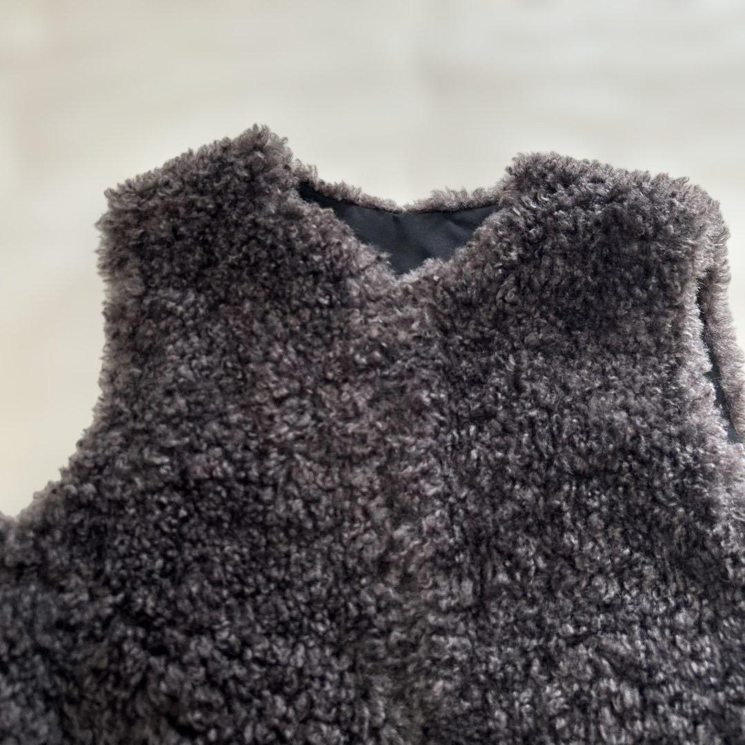 Gypsohila Teddy Vest ダークグレー ロングベスト