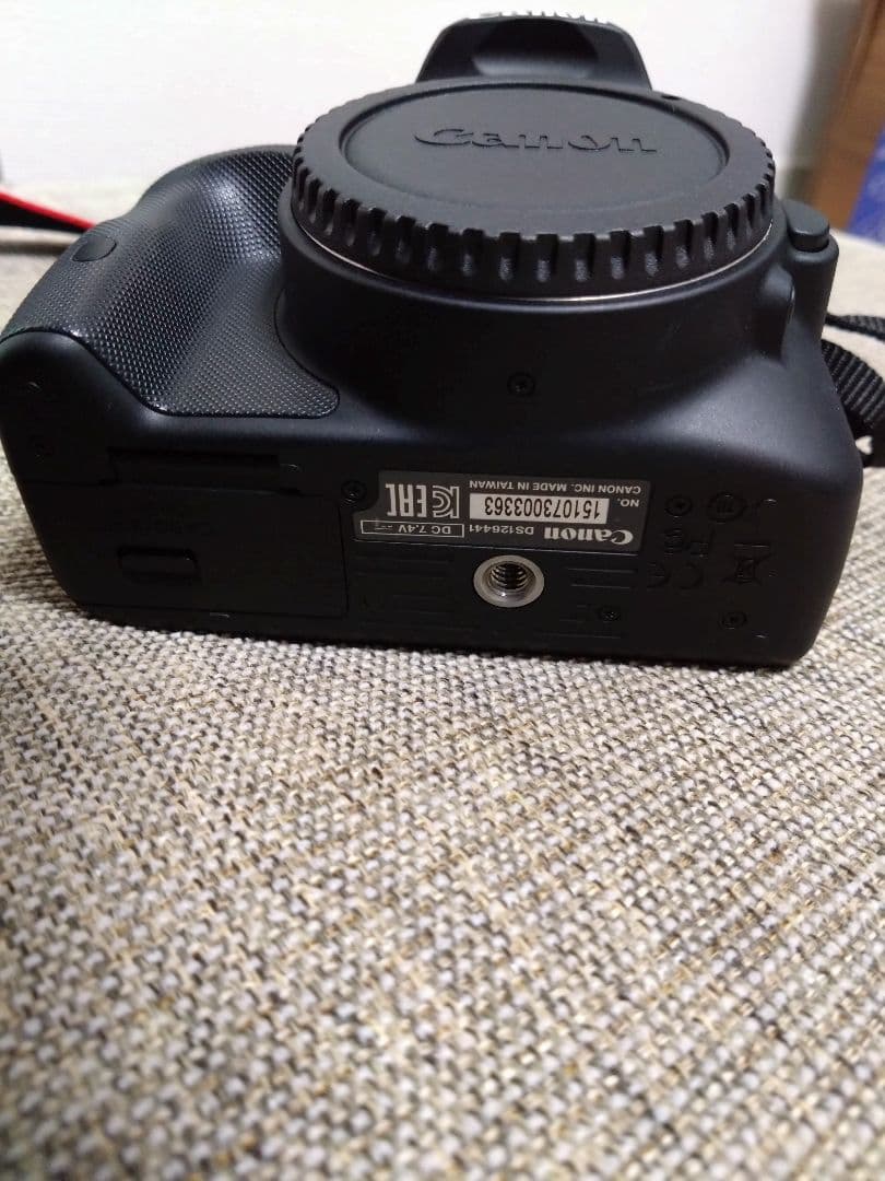 【AB評価】　Canon EOS Kiss X7 本体＋バッテリー・充電器