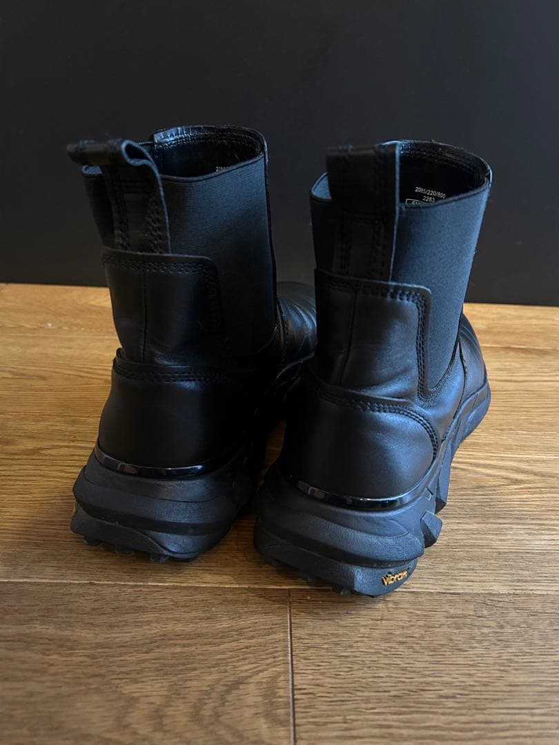 ZARA VIBRAM® レザーブーツ　27.5cm相当