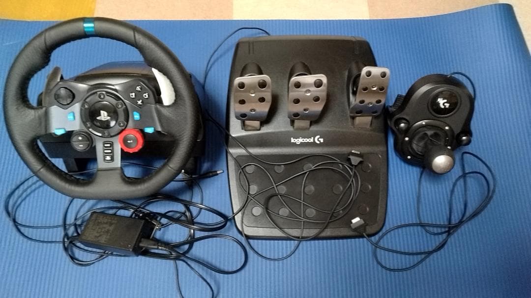 logicool G 6速マニュアルシフトとペダルセット