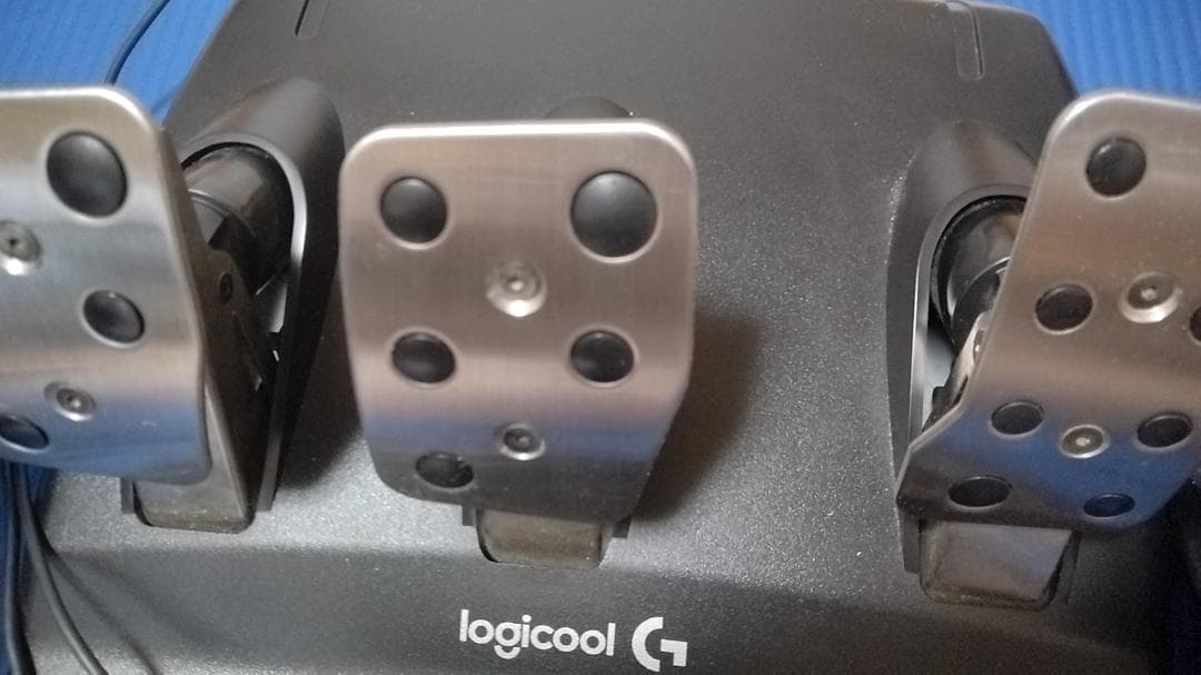 logicool G 6速マニュアルシフトとペダルセット