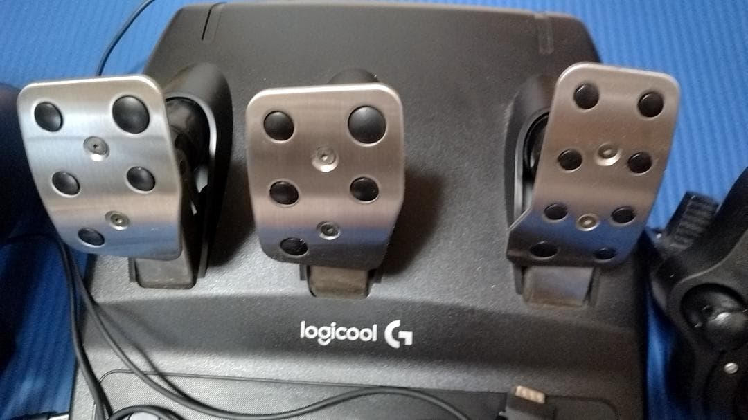 logicool G 6速マニュアルシフトとペダルセット