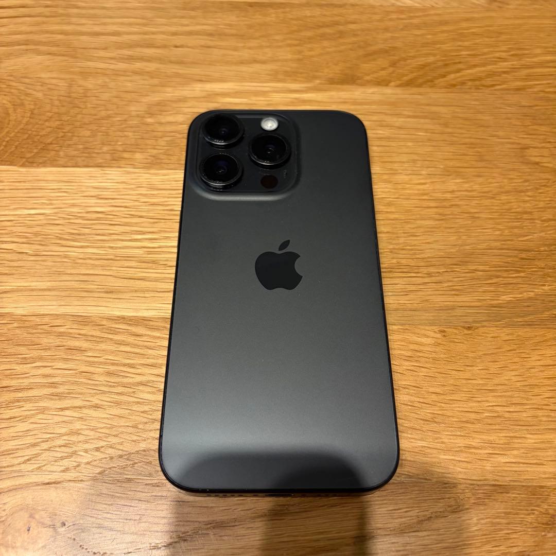 Apple iPhone15pro 256GB ブラックチタニウム SIMフリー