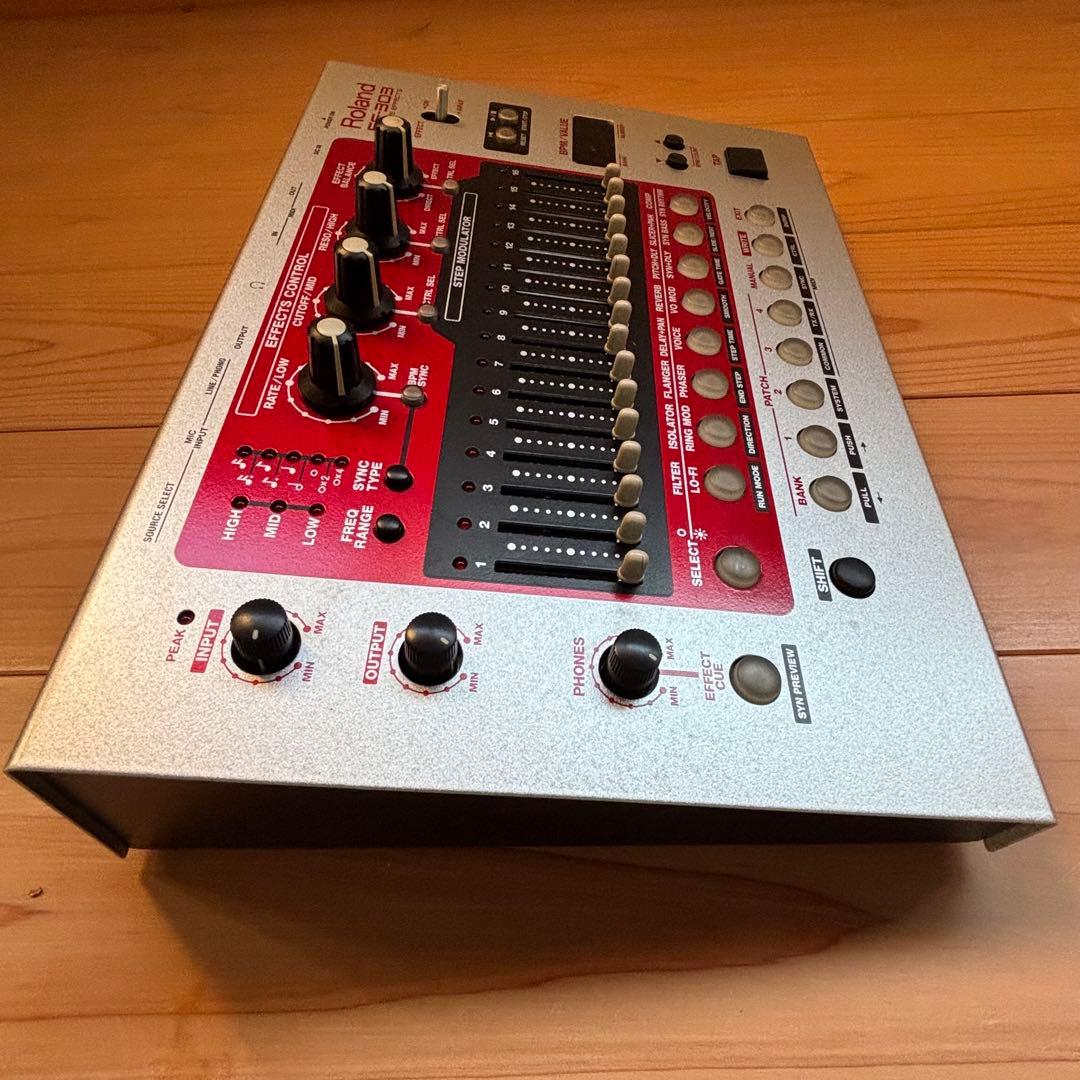 ROLAND EF-303 グルーヴ・エフェクツ 箱・アダプター付き