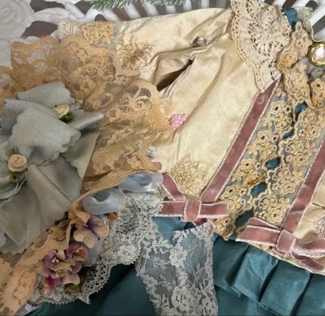 アンティークビスクドール　　 ドレスとボネ　 48センチのジュモー8号