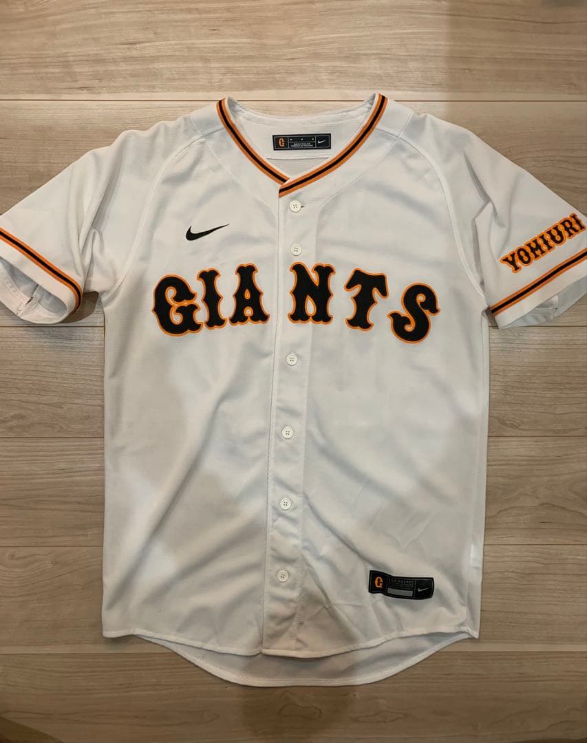 巨人　大勢選手　直筆サイン　ユニフォーム