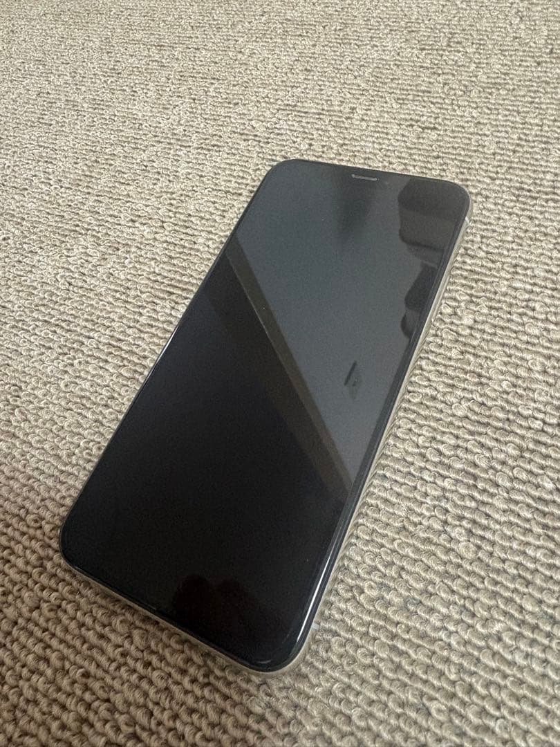 Apple iPhone XS シルバー 256GB 本体