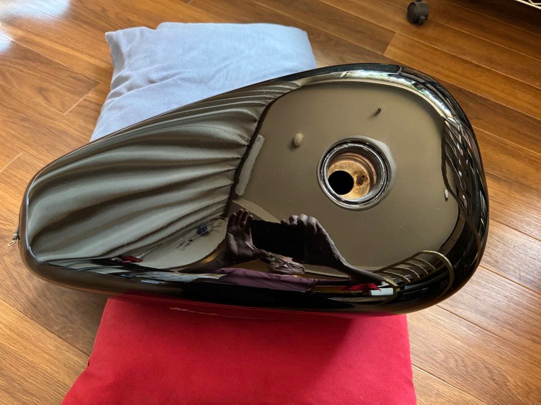 heisan　　スポーツスターXL1200S純正　ガソリンタンク