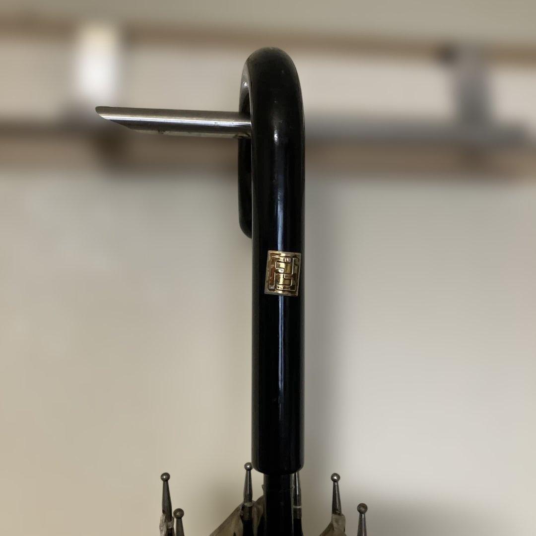 FENDIフェンディ　長傘　黒地にロゴ　美品　レア希少