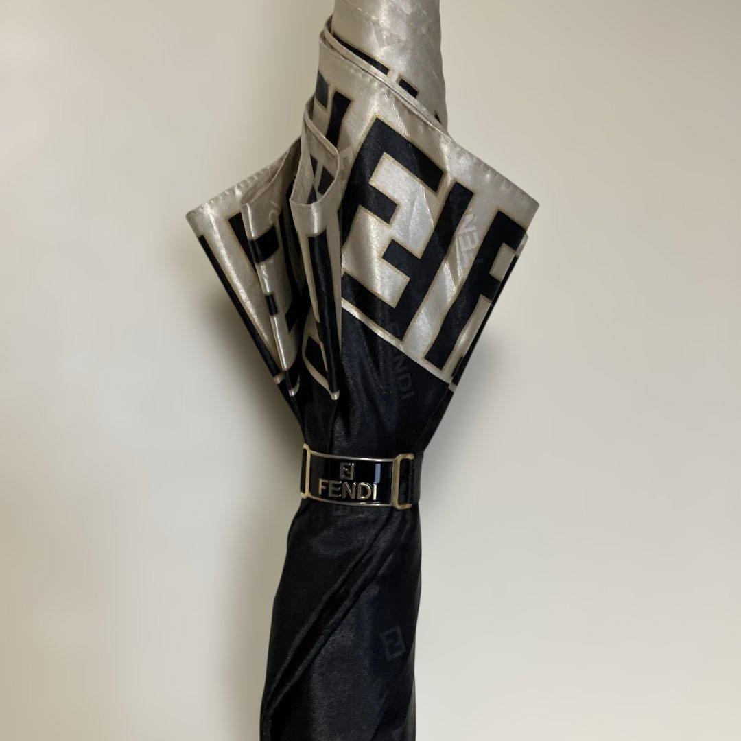 FENDIフェンディ　長傘　黒地にロゴ　美品　レア希少