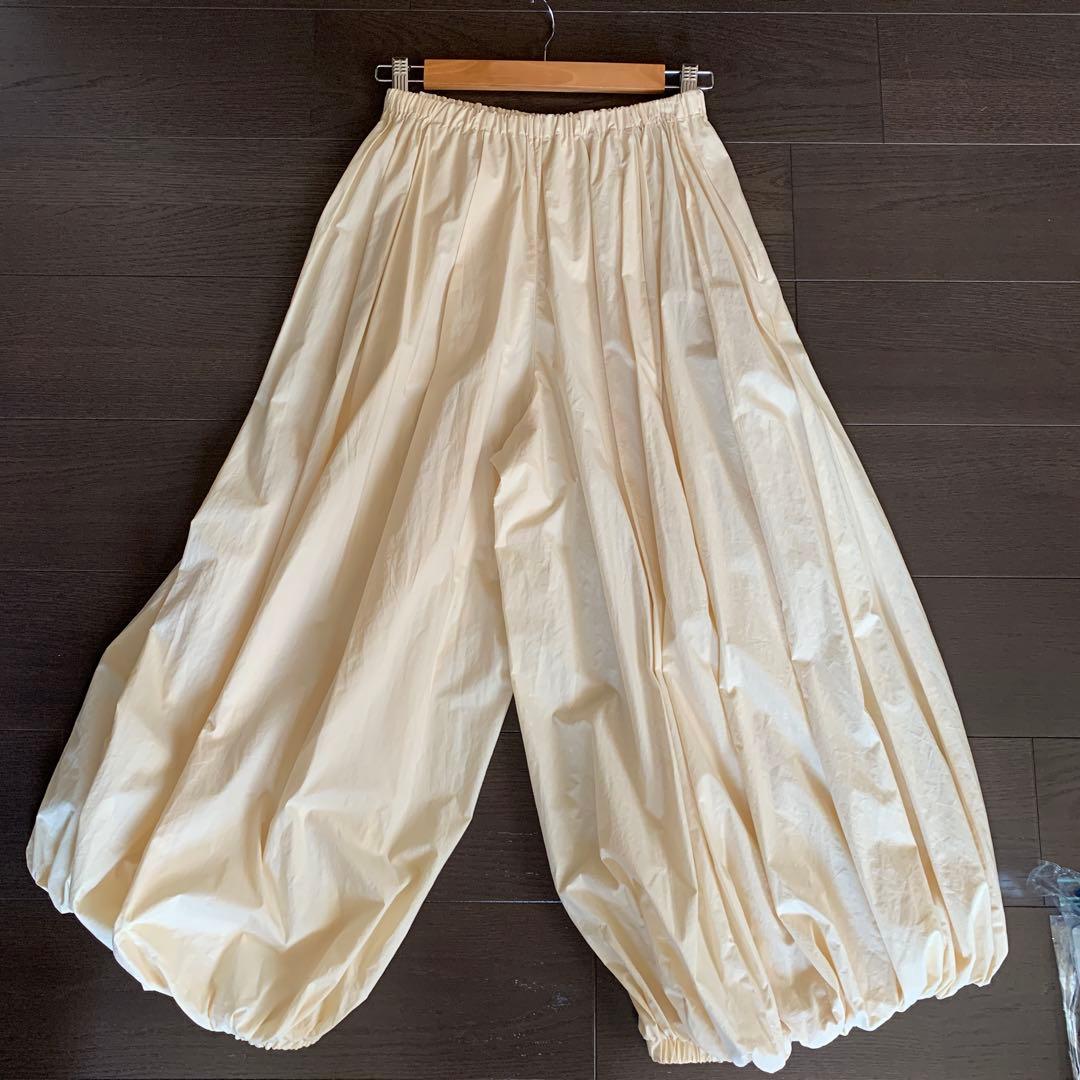 ENFOLDエンフォルド　ソフトタイプライターギャザーボリュームパンツ