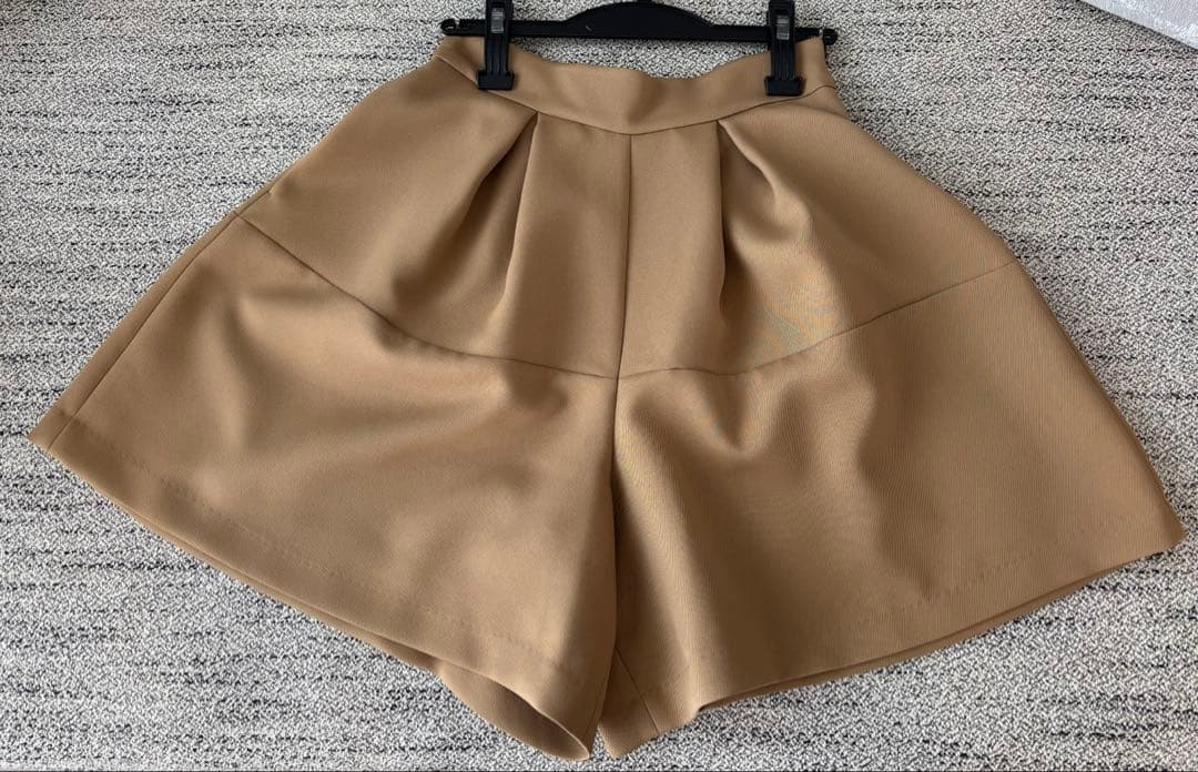 TREFLE+1 タックショートパンツ 02