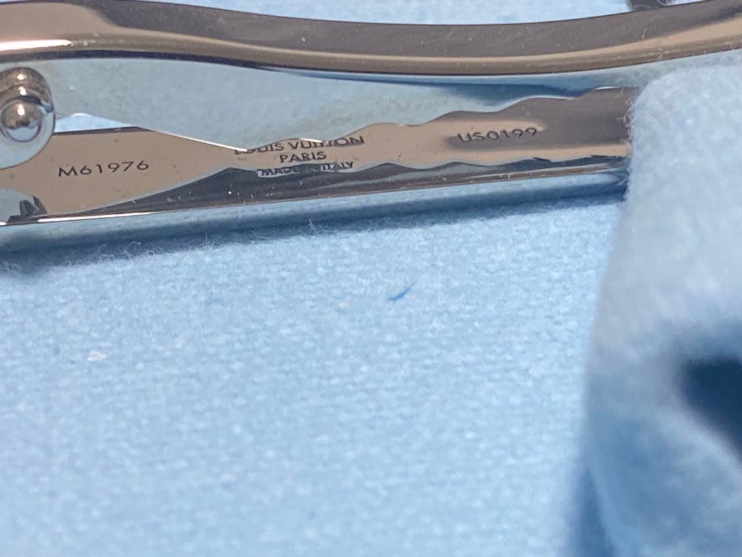 VUITTON ネクタイピン　ダミエ