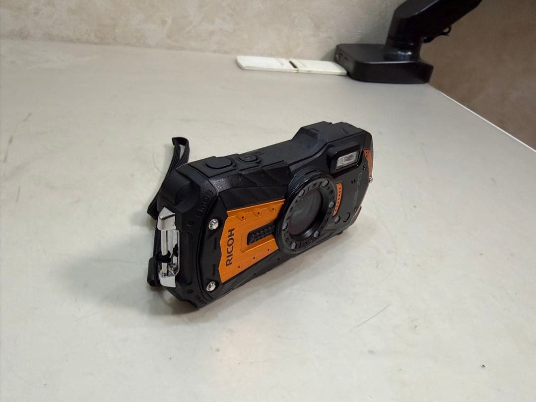 RICOH WG-70 メモリー32GBデジタルカメラ