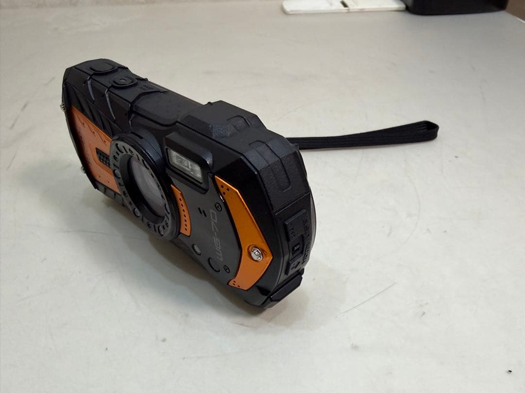 RICOH WG-70 メモリー32GBデジタルカメラ