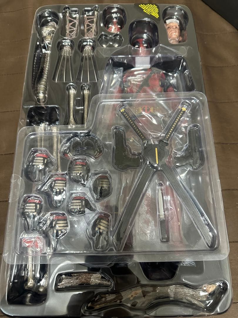 ホットトイズ　デッドプール　バトルダメージ