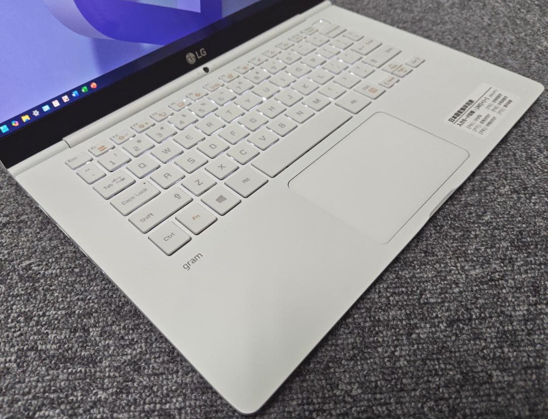 ★交渉成立★ LGgram 14 core i5 NVMeSSD メモリ16GB