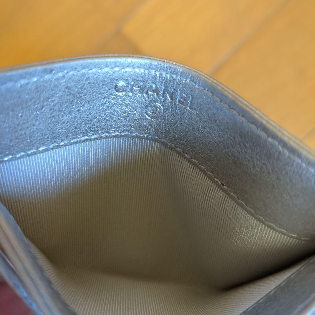 CHANEL シルバー キルティング 名刺入れ　定期入れ　パスケース