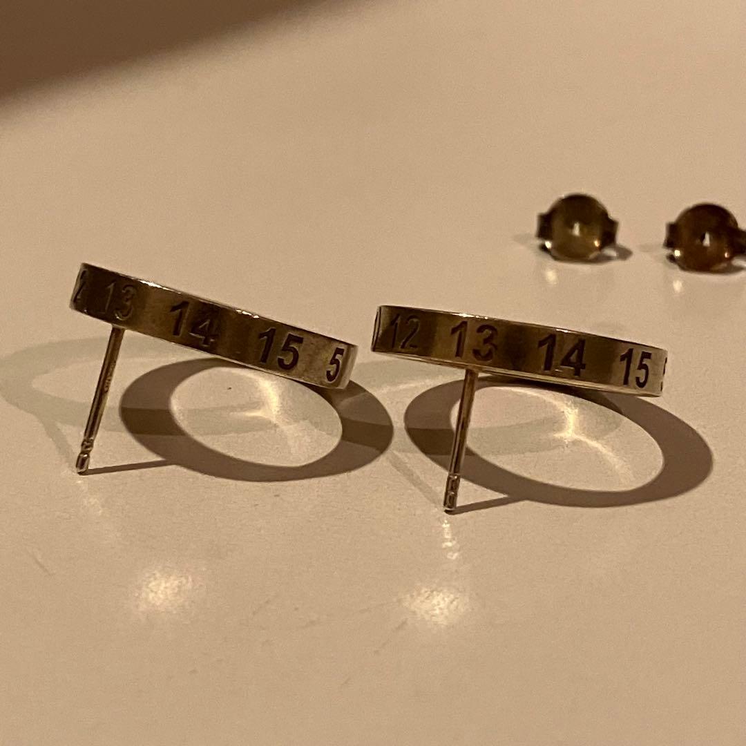 マルジェラ ナンバーピアス 両耳