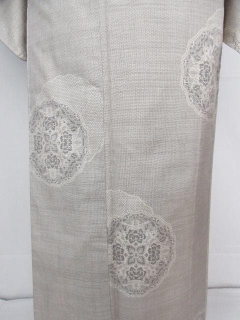 新古品！三越製＊白大島紬＊９マルキ＊本場大島紬＊鏡裏文＊着物＊１６０ｃｍ＊裄６２