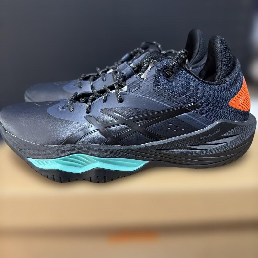 シューズ(男性用) ballaholic NOVASURGE LOW