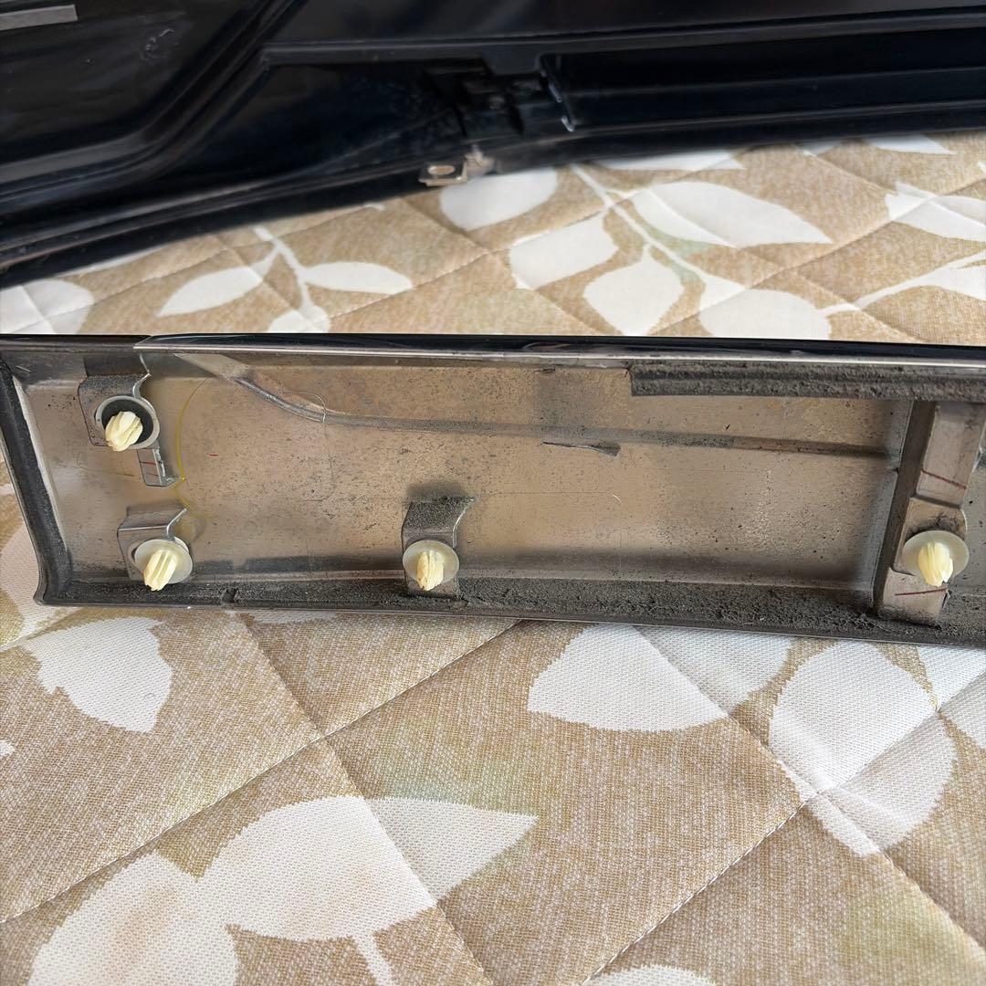 80 エスクァイア　前期バックドアガーニッシュ