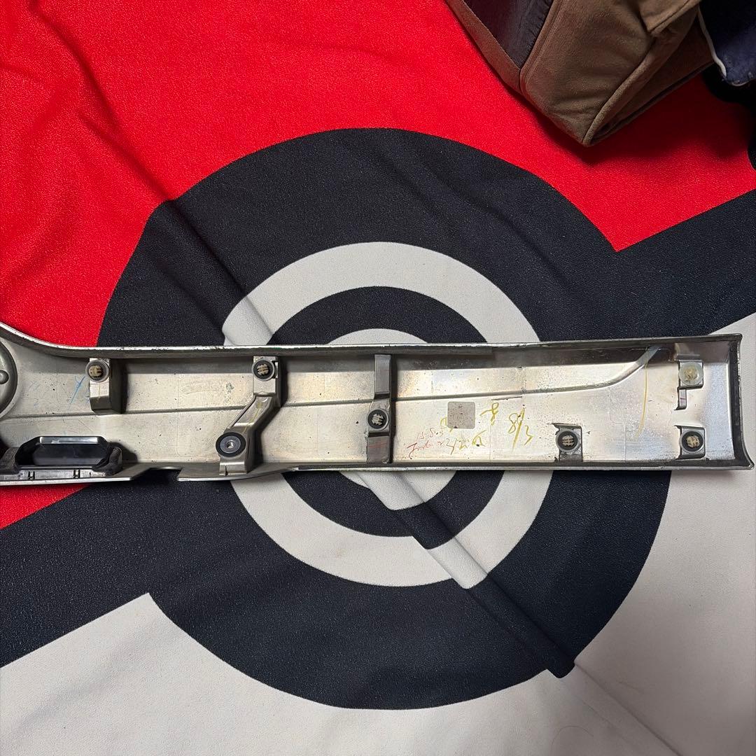 80 エスクァイア　前期バックドアガーニッシュ