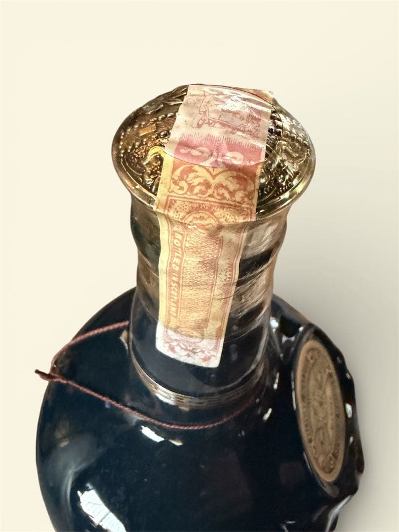 未開封ロイヤルサルート21年　青陶器　巾着付き　スコッチ　古酒 箱入り