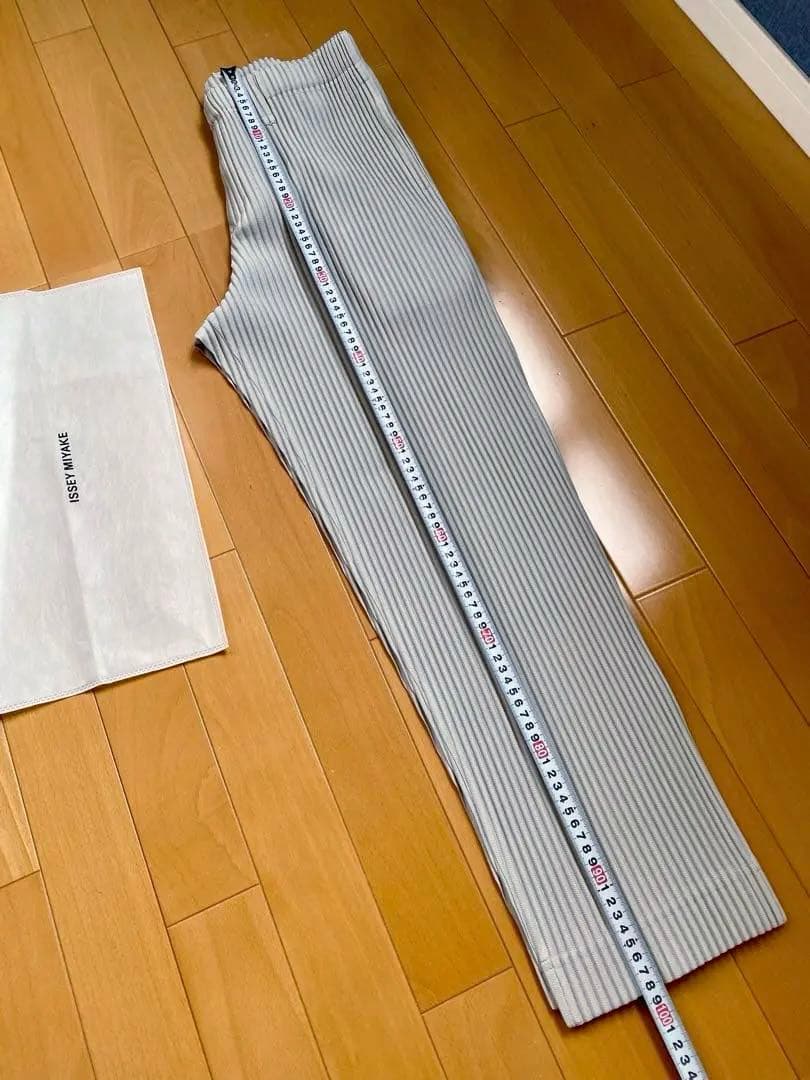 2024年HOMME PLISSÉ ISSEY MIYAKE BASICS