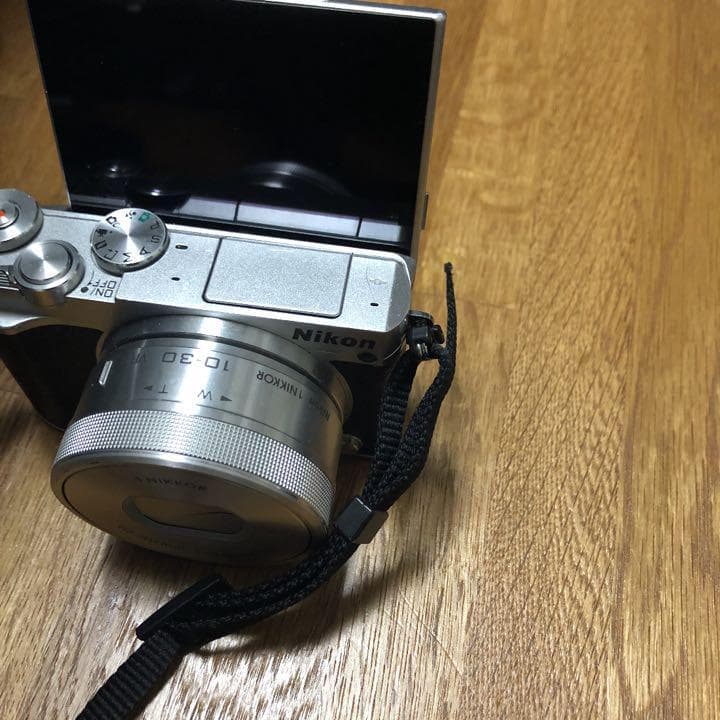 Nikon1 J5 レンズキット シルバー　セット