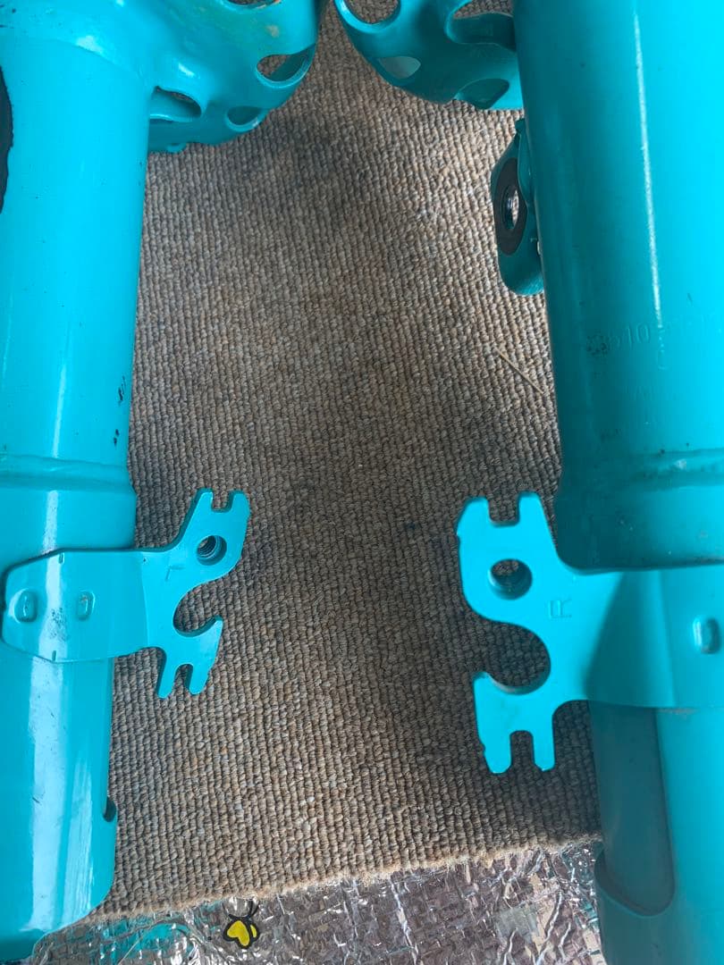 ヤリスカップカー用Fストラット左右