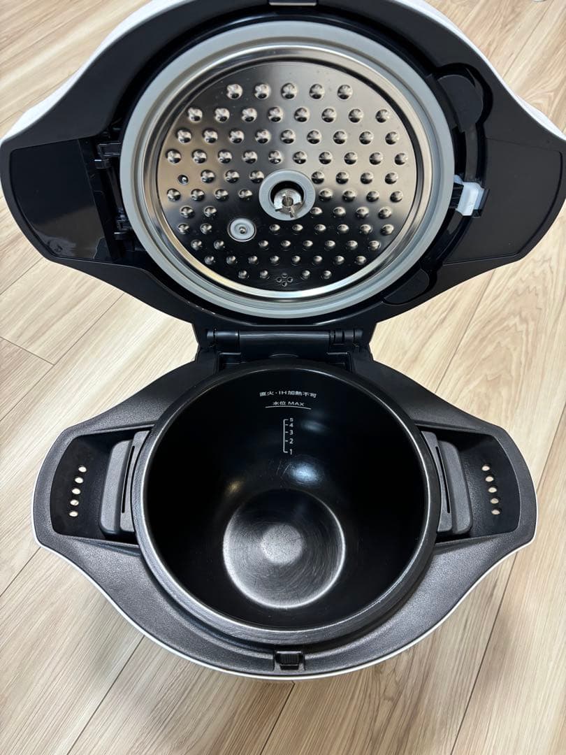 ホットクック 2.4L KN-HW24F-W 白 ホワイト SHARP