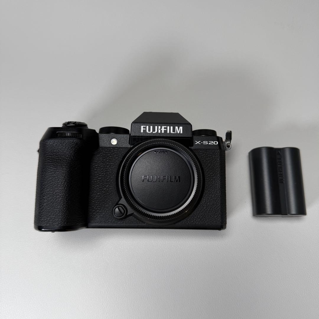 FUJIFILM X-S20 + XF18-55 f2.8-4 純正レンズセット