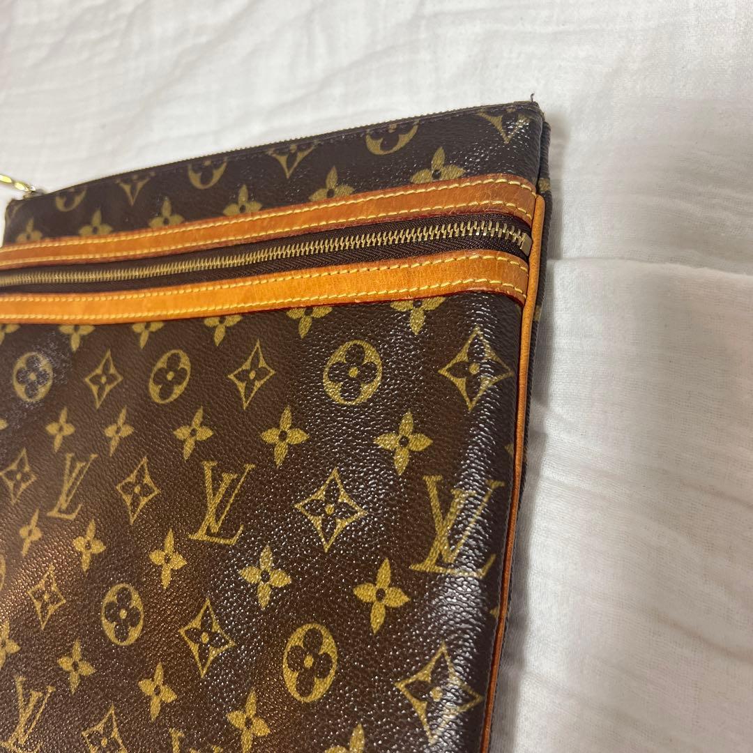 ルイヴィトン ショルダーバッグ 斜め掛け ポシェットボスフォール