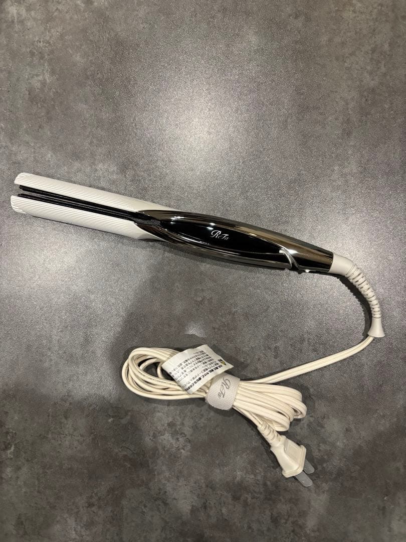 【⭐️箱不要¥500割引】MTG リファ　ReFaストレートヘアアイロン①