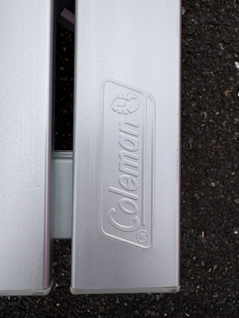 Coleman 折りたたみ式　ピクニックテーブルチェアセット アルミ