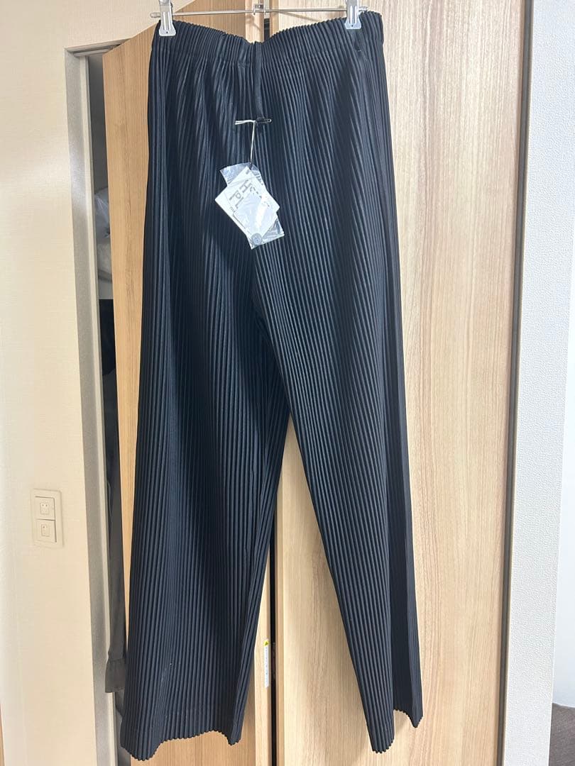 【新品】HOMME PLISSE ISSEY MIYAKE プリーツパンツ