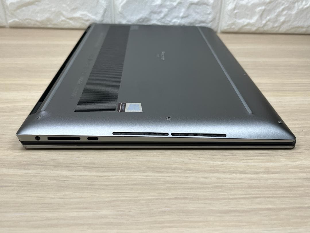 タッチ液晶 15.6型 UHD+ DELL 5550 32GB 1TB 良品