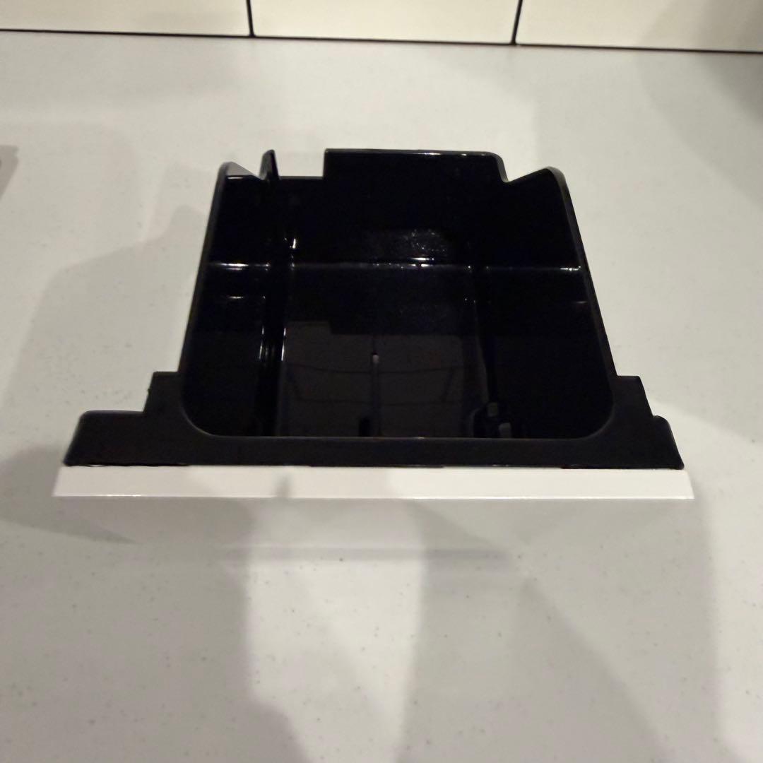 美品 DeLonghi デロンギ　マグニフィカS ホワイト