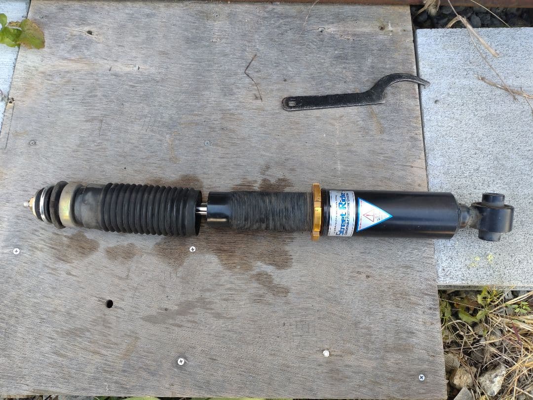 あっきー30プリウス車高調　フルタップ　ストリートライド