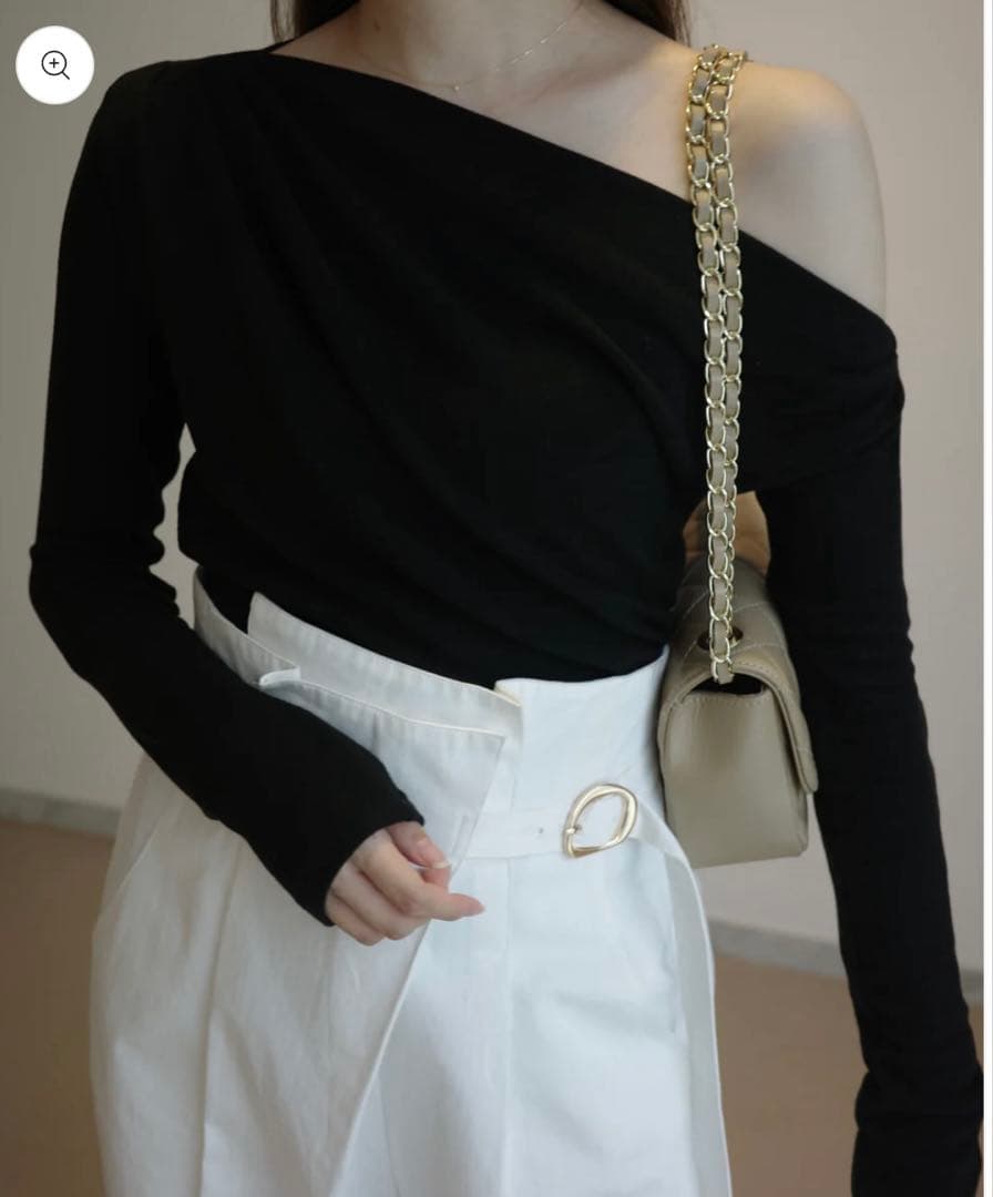 アシンメトリードレープロングスリーブトップス