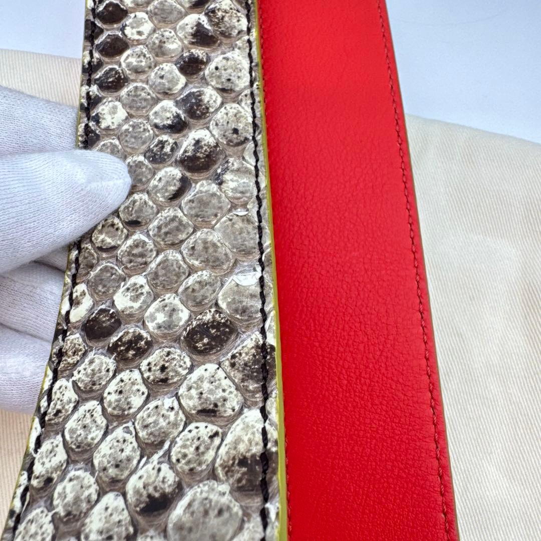 【保管袋付き】FENDI ショルダーストラップ　ストラップユー　パイソン　美品